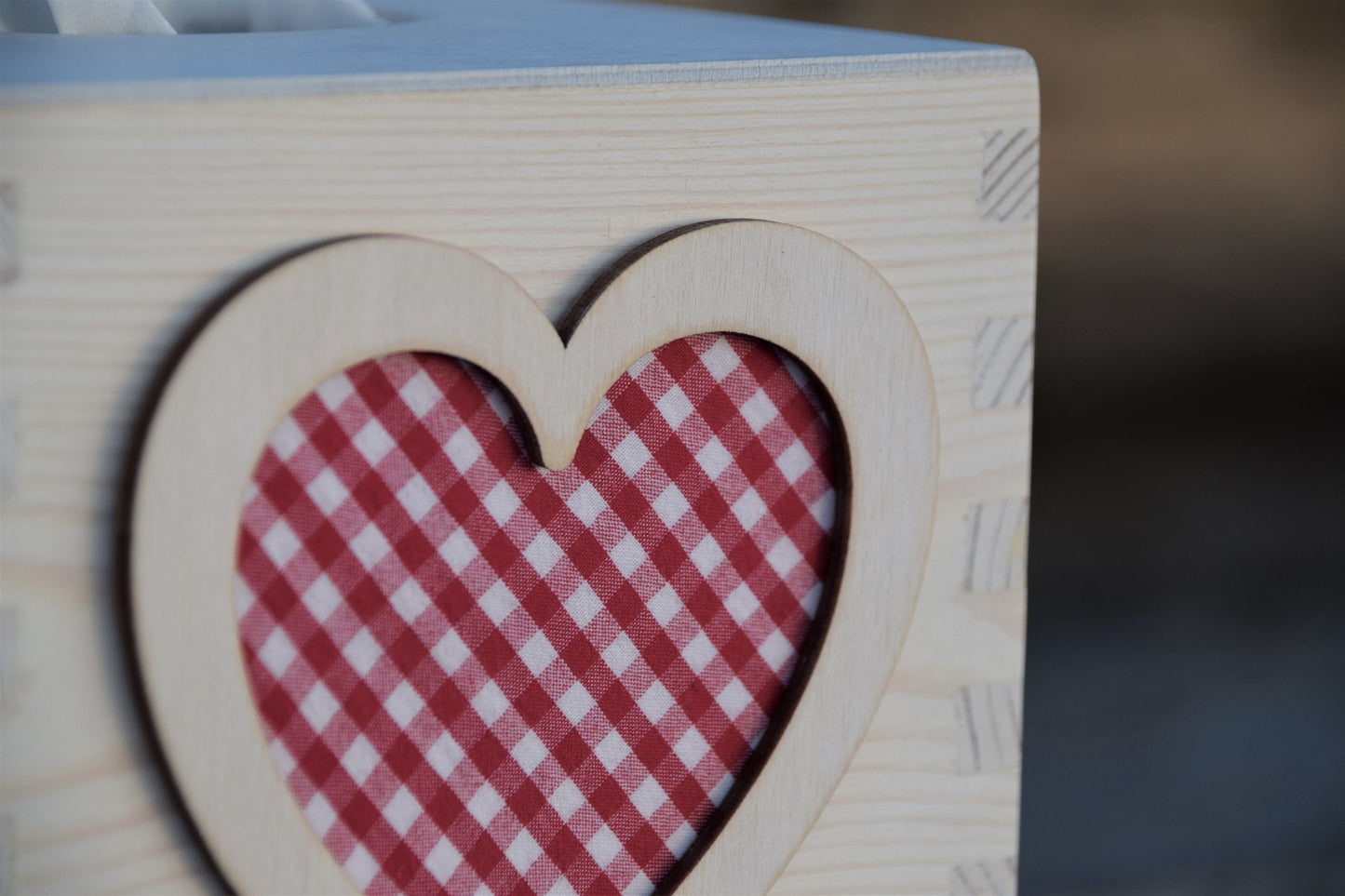 Tissue box cover, heart, wooden box , love gift, home decoration, birthday gift, fall housewarming gift, facial tissue box