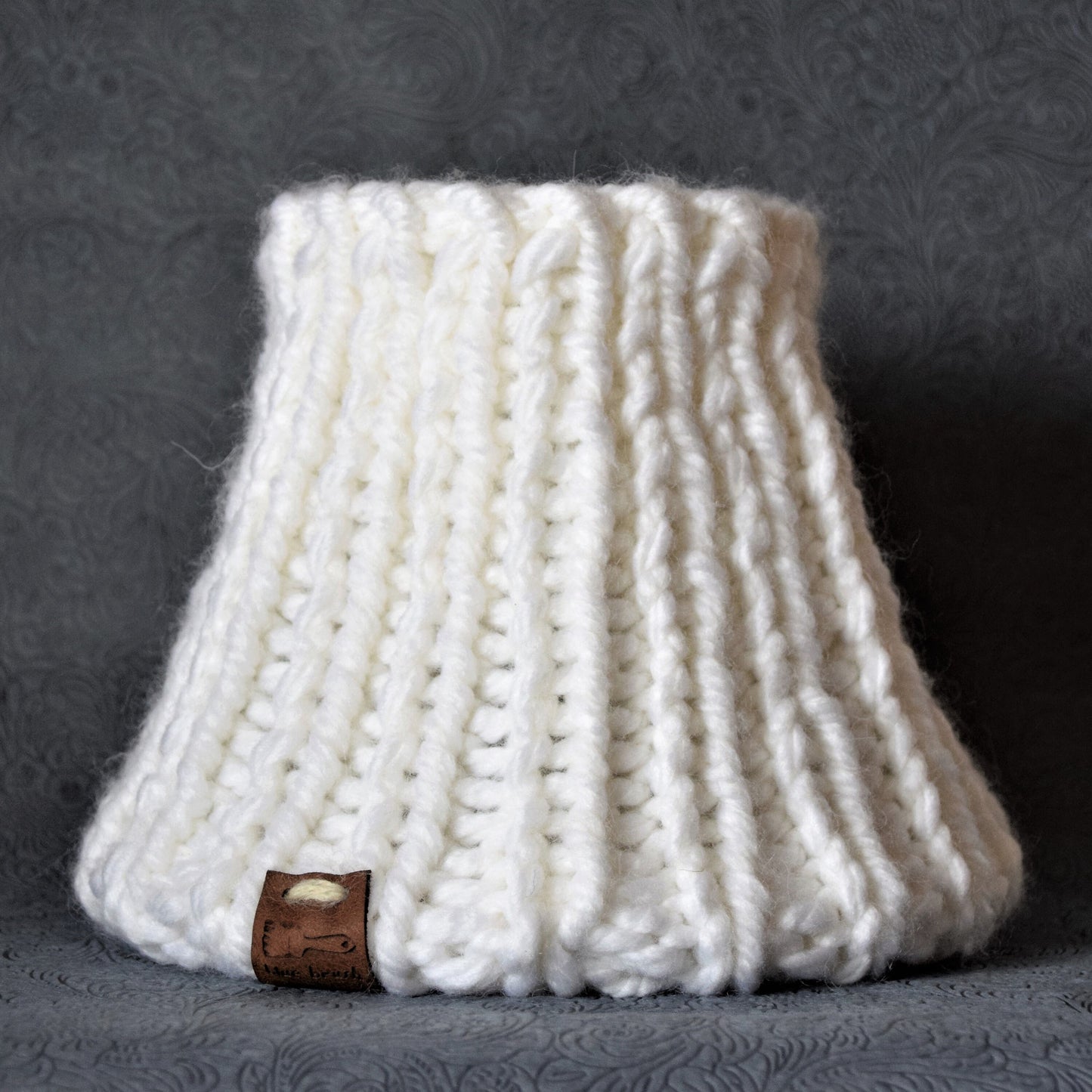 White Woolen lampshade, Scandinavian style, Handmade,  Knitted Lampshade , interesting unique lampshade, home decoration, Table Lamp