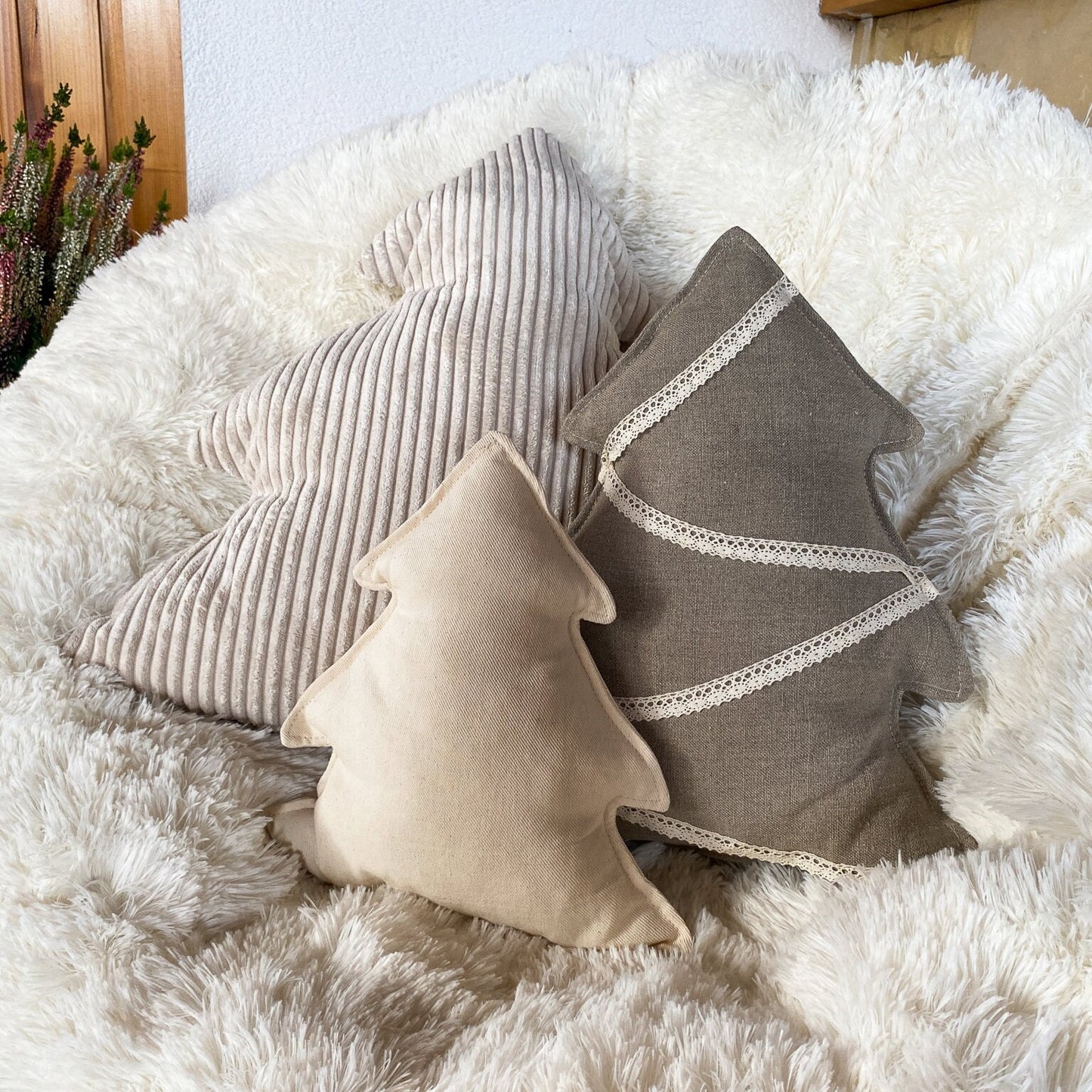 Christmas  Pillows SET - 3  Throw Christmas Pillow | Sofa Couch Cushion Decorative Pillow |  Christmas Party Decoration |  Xmas Green Pillow